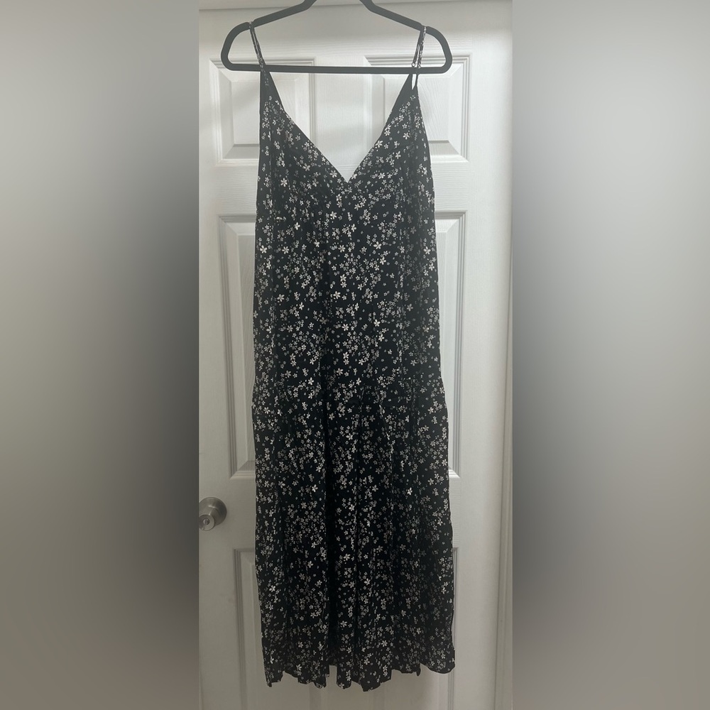 H&M Black & White Floral Dress